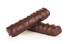 Zwei Schokoladenriegel liegen aufeinander ohne Verpackung