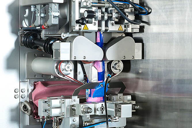 Maschinenausschnitt Cookies verpacken